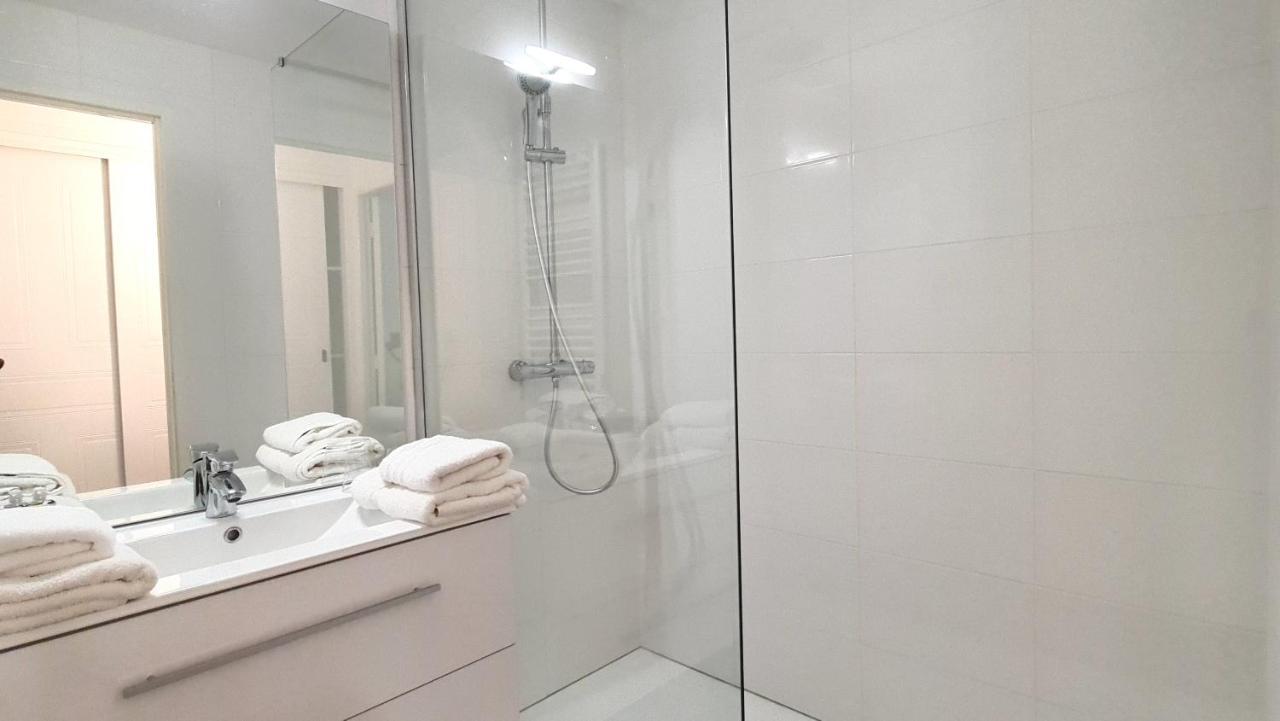 Fasthotel Oloron Hostellerie Du Paon Blanc Lurbe-Saint-Christau Luaran gambar