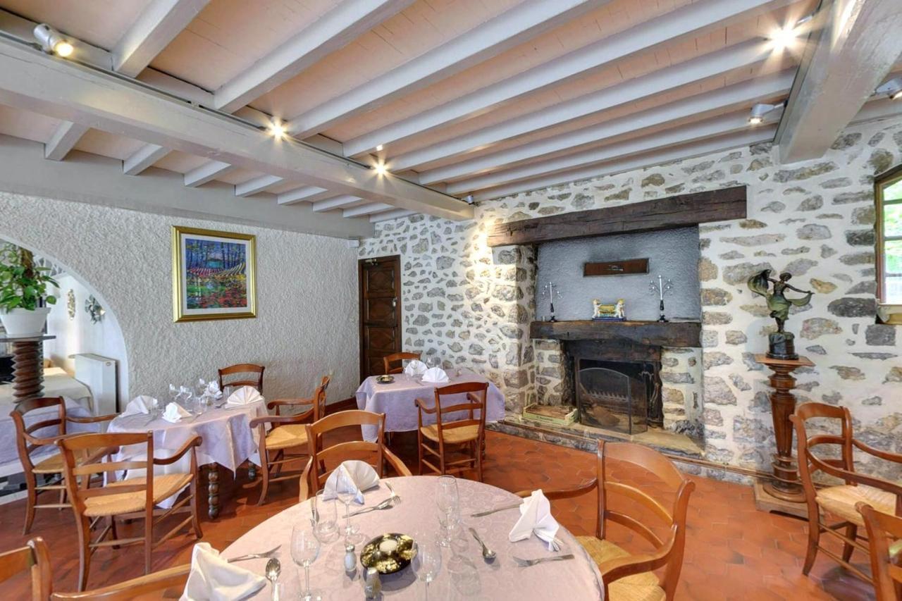 Fasthotel Oloron Hostellerie Du Paon Blanc Lurbe-Saint-Christau Luaran gambar